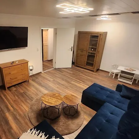 Vacation With 1 Bedroom Tatil Evi